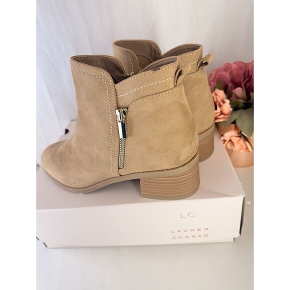 NEW LC LAUREN CONRAD BLOCK HEEL ANKLE BOOTS Women's Size 7.5 TAN FAUX SUEDE - Picture 4 of 15